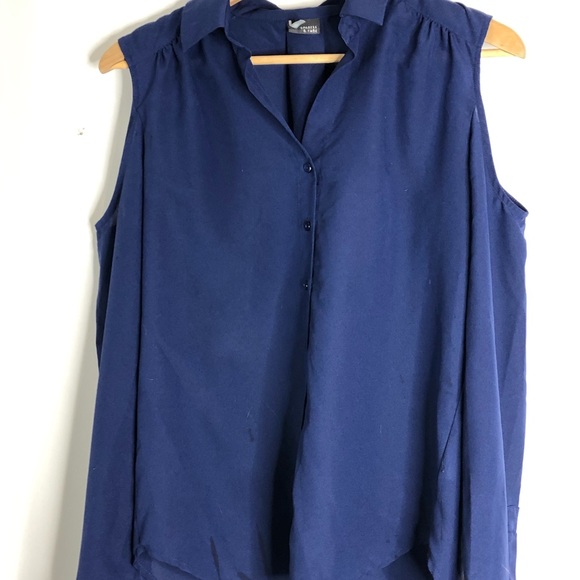 2for1 blouses. - Picture 3 of 3